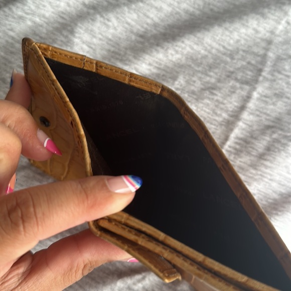 Women’s lancel wallet - Picture 2 of 7